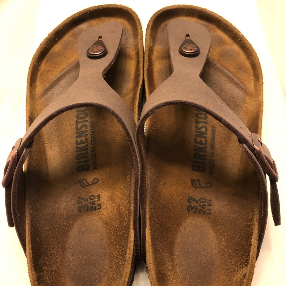 Birkenstock gizeh sandals - size 37 regular width